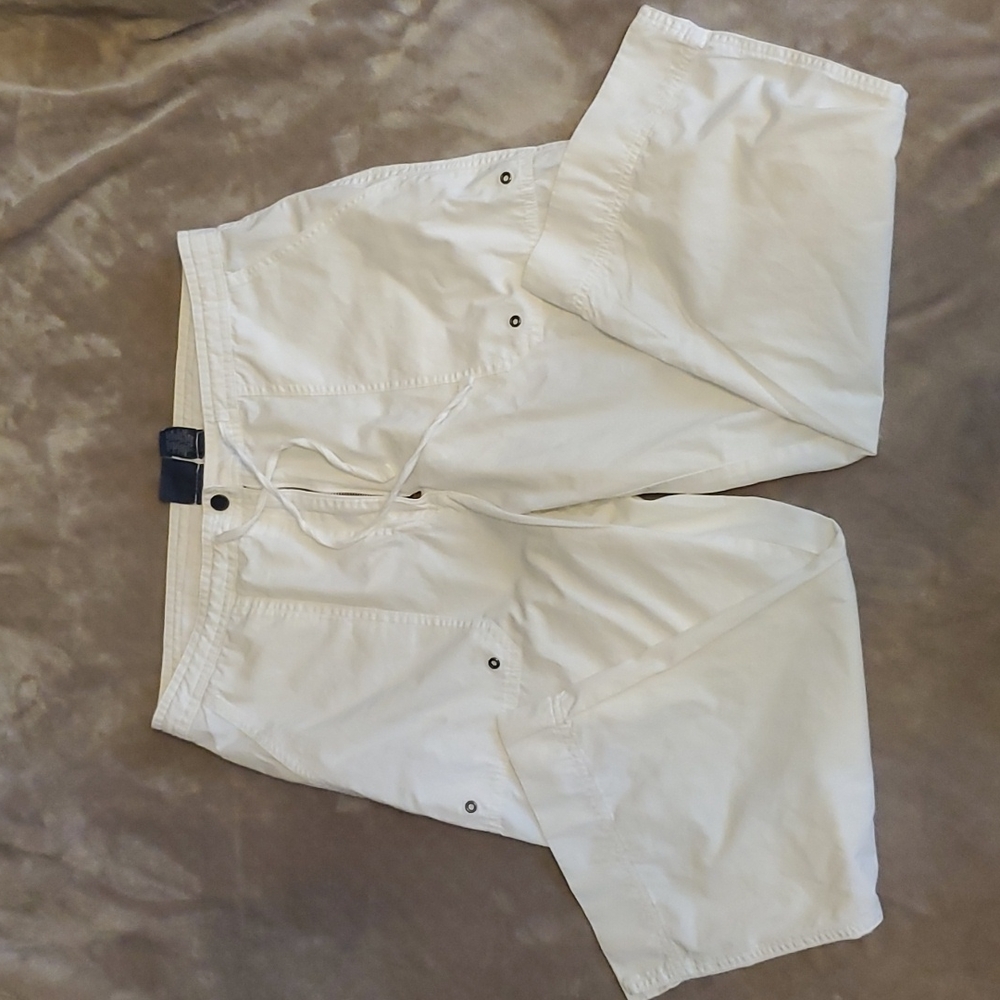 mountain Lake White Cropped Pants